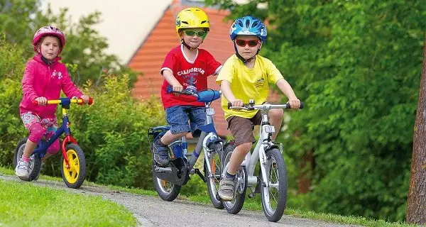 sepeda jalan kaki anak-anak