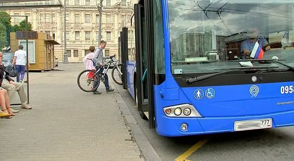 Membawa sepeda di dalam bus: aturan dan fitur