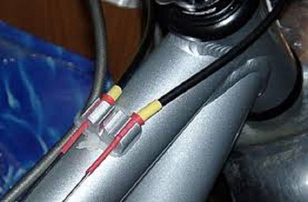 Kabel dan kemeja sepeda